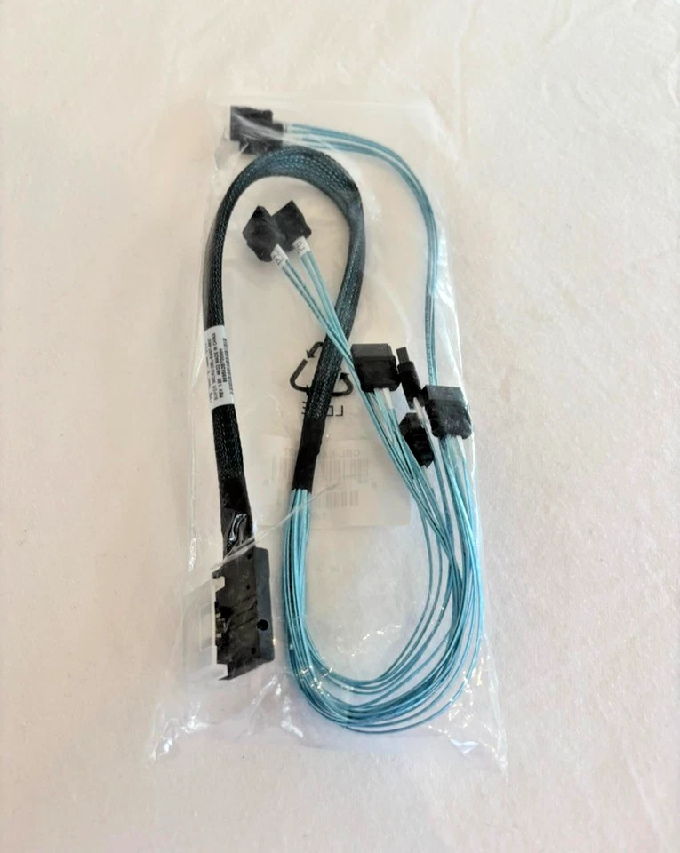 Supermicro CBL-SAST-0827 SLIMLINE SAS x8 (LA) to 8 SATA x4 INT 70CM 32AWG