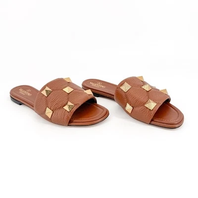 Sandalias planas Valentino Roman Stud marrón romanas talla 37,5 EE. UU. 7,5 para mujer Foto 1 de 4