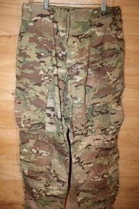 Pantaloni da combattimento USGI FRACU ignifughi esercito medio-corto Multicam nuovi senza etichette - Foto 1 di 14