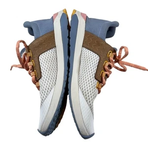 OluKai Wailuku schnelltrocknender atmungsaktiver Mesh-Sportschuh weiß Damengröße 9 - Bild 1 von 7
