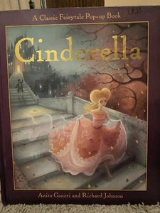 Cinderella: A Classic Fairytale Pop Up Book - Bild 1 von 11