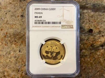 2009 1/2 oz 200 Yuan China Gold Panda Coin MS 69 - Image 1 of 2