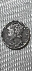 1943 **No Mint Mark** MERCURY HEAD SILVER DIME  NICE Condition.  - Picture 1 of 2