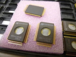 1 Stück / 1 piece ST62E40G1 8-bit EPROM MCU + LCD DRIVER EEPROM A/D-CONV ST62 - Picture 1 of 12