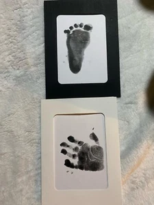 Baby Hand Footprint Kit Paw Print Dog Cats 2 Inkless Print Pads 4 Imprint Cards - Picture 1 of 13