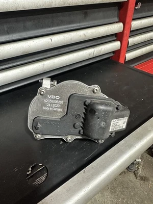 Двигатель привода корпуса электронного дроссельной заслонки 06–10 BMW M5 M6 S85 5,0 л V10 - Изображение 1 из 3