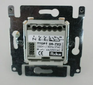 Niko 09-793 Sokkel met 2 schakelcontacten 4 A, 235 V voor digitale timer - Bild 1 von 1