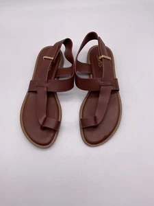 Sandalia plana Franco Sarto Gensi tanga para mujer talla 6,5 nueva sin caja marrón - Imagen 1 de 7