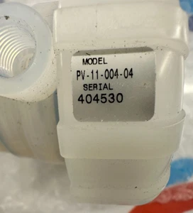 Parker PV-11-004-04 High Purity Pneumatic 2-way Valve - Picture 1 of 3