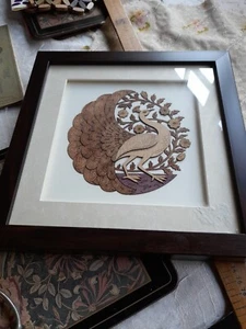 Peacock Wood Art Circular Picture Natural Wood Pieces - Picture 1 of 12