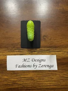 Pickle brooch - Picture 1 of 2