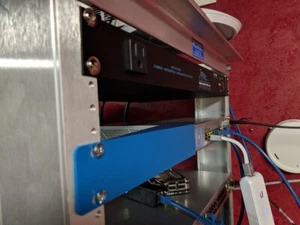 Ubiquiti UniFi Switch POE 8 150W - Server Rack Mount - (US-8-150W) - Picture 1 of 3