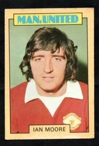 A & BC goma de mascar fútbol azul espalda 1973 Manchester United Ian Moore # 30 - Imagen 1 de 2