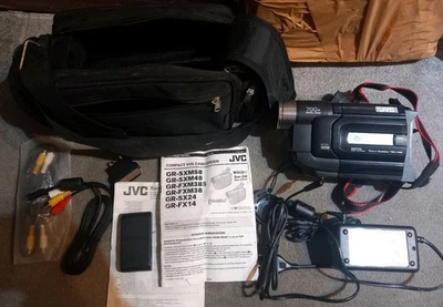 JVC Compact VHS Camcorder  GR-FX14 700x Zoom.+ Cables For TV. untested spares - Image 1 of 4