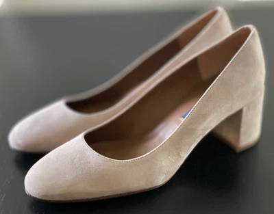 Zapatos de gamuza hechos a mano MARGAUX The Heel cervatillo/taupe talla 39 W 8,5-9 ancho usados en excelente estado Foto 1 de 4