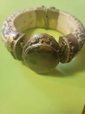 PULSERA INDIA DE JASPE Y HUESO MUY GRANDE Y BONITA Foto 1 de 4