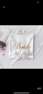 Bride Robes - Picture 1 of 5