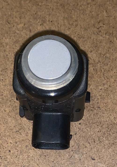 00-06 Escalade LaCrosse Parachoques trasero Asistente de respaldo inverso Sensor de estacionamiento OEM Foto 1 de 4