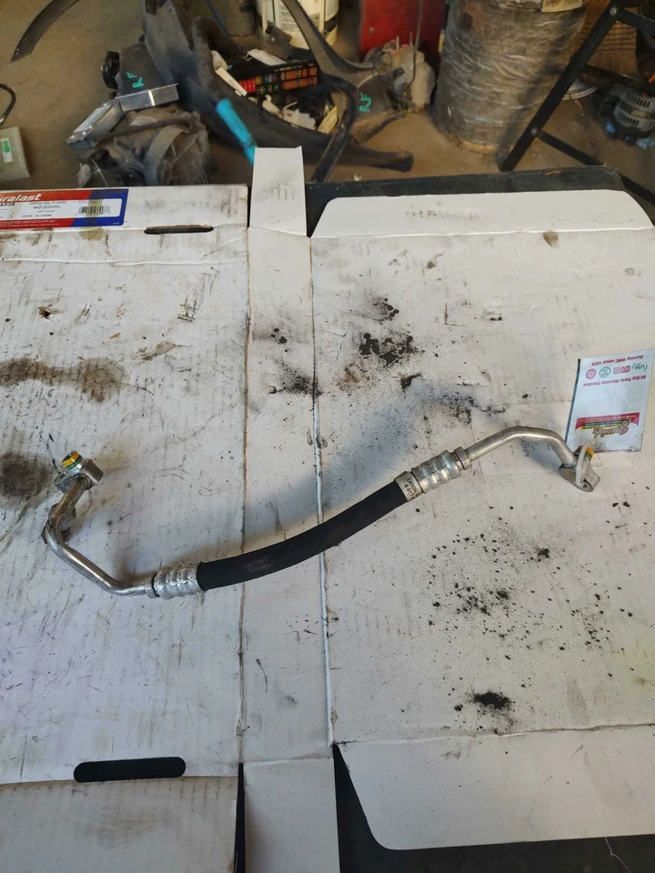 BMW X5 2004 2005 2006 manguera de descarga de CA 3,0 L solo OEM 64536917879 Foto 1 de 3