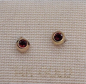 Earrings 14 Carat Gold Studs Faceted Garnet Stone Set In Volcano Shape Handmade - Picture 1 of 5
