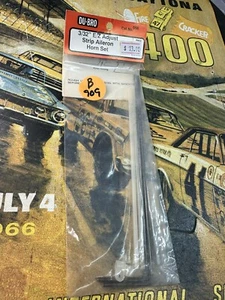 Du-Bro / Dubro. 556. 3/32" E/Z Adjust Strip Aileron Horn Set - Picture 1 of 5