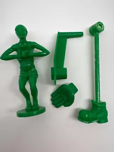 1999 Mouse Trap Board Game Lot of 4 Green Replacement Parts By Milton Bradley - Picture 1 of 2