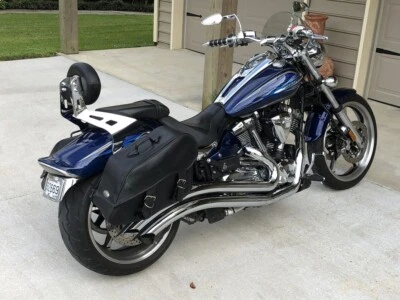 MONTAJE FIJO RESPALDO PASAJERO BARRA SISSY CON ALMOHADILLA CORTA 4 YAMAHA RAIDER SCL Foto 1 de 4