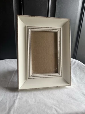Rustic Distressed White Photo Frame for 4x6 Picture Horizontal Or Vertical - Image 1 of 4