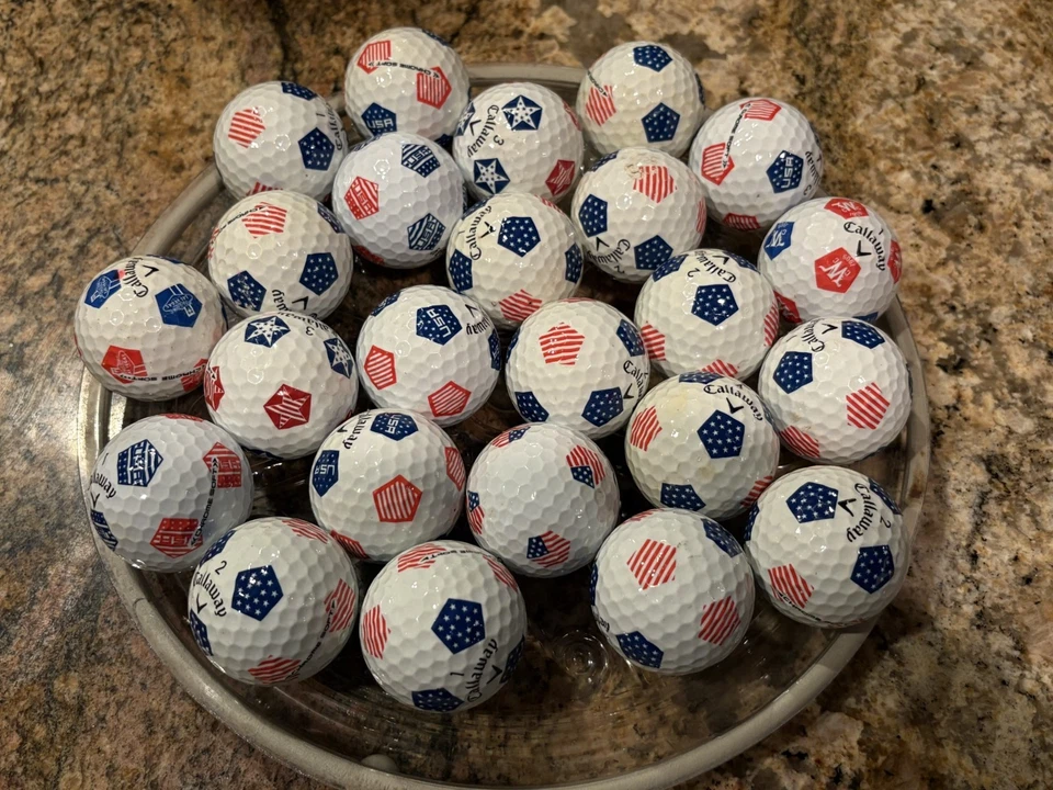 24 bolas de golfe macias cromadas vermelhas, brancas e azuis Callaway - AAAA - Imagem 1 de 1