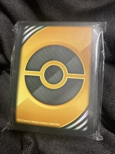 Yellow Pokeball Trainers Tool Kit Sleeves 65ct Standard Sized Sleeves (Pokemon) - Bild 1 von 1