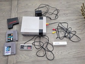 1985 Nintendo NES Working System Controller & Cords + Ice Climber & Top Gun 2