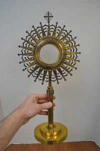 Bonita custodia antigua - 18 3/4" ht. chalice co. (CU-M2) por: Jon Hamers - Imagen 1 de 10