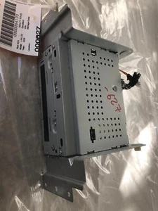 2008 - 2012 LAND ROVER LR2 Audio Radio AM FM CD Player Receiver 7G9N-18C815-TA - Picture 1 of 18