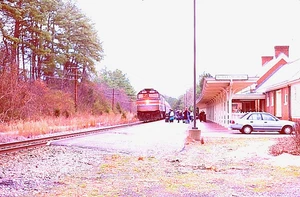 ORIGINAL KODACHROME SLIDE AMTRAK F-40 #275 WILLIAMSBURG, VA MARCH 2, 1997 - Picture 1 of 1
