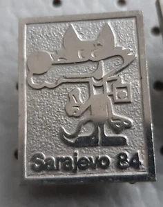 Olympic games Sarajevo 1984 Vucko mascot Yugoslavia pins - Picture 1 of 1