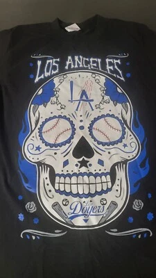 Shaka Wear Los Angeles Dodgers Sugar Skull T-shirt Size Medium - Image 1 of 4