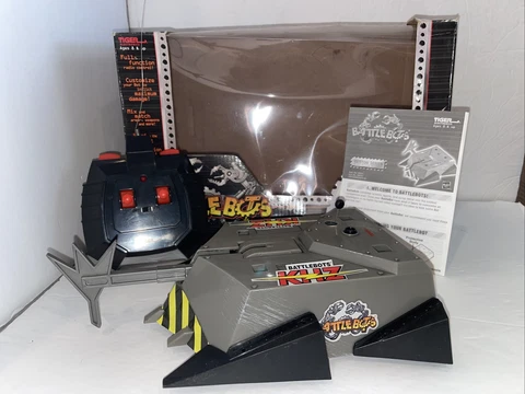 VINTAGE Tiger Hasbro BATTLEBOTS Battle Bots 2001 TV Show Robot RC 59816 Cover