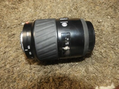 Minolta 70-210mm F/3.5-4.5 I Alpha Mount Autofocus Lens 18878 - Image 1 of 3