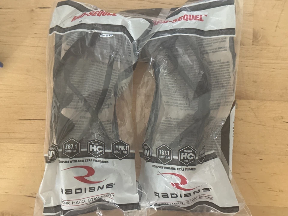 2x Gafas de seguridad Radians Rad-Sequel RS1-20 con lente de humo ANSI Z87.1 Foto 1 de 1