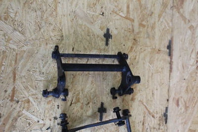 SOPORTES DE MONTAJE DE MOTOR DE FABRICANTE ORIGINAL HARLEY-DAVIDSON STREET 750 XG750 14-18 Foto 1 de 4