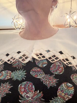 Vintage Collar 13 In Across Front With A Pearl Button. linen Beautiful - Изображение 1 из 4