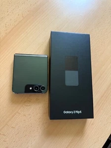 Samsung Galaxy Z Flip 5 128 GB schwarz - Bild 1 von 10