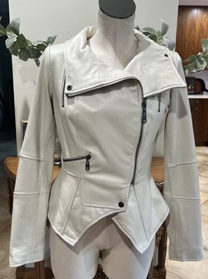 G.I.L.I. Chaqueta de Cuero Genuino Moto Marfil Peplum Detalles Cremallera Mujer 2 Foto 1 de 4