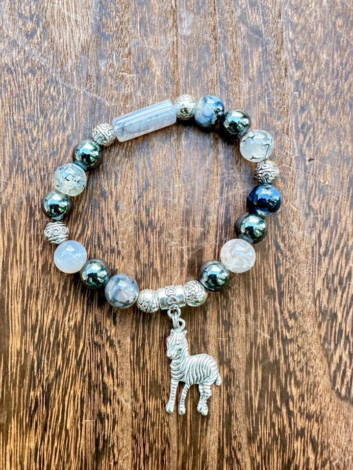 UNISEX GEMSTONE STRETCH BRACELET/HEMATITE/CRACK GLASS CRYSTAL/DRAGON VEIN AGATE - Image 1 of 1