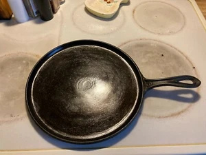 Vintage cast iron griddle no 9 11” with heat ring - Picture 1 of 6