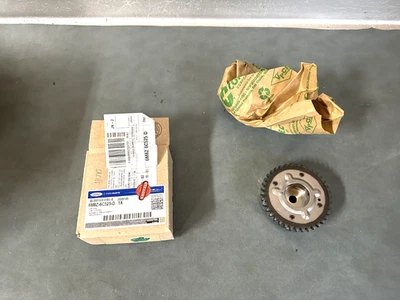 Ford OEM NOS 6M8Z-6C525-D Camshaft Sprocket 2014-2022 Transit Connect 2.5L - Image 1 of 4