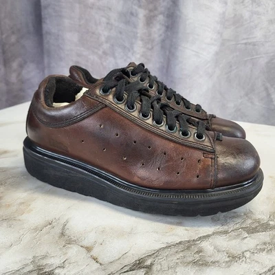 Tenis gruesos vintage Inglaterra Dr Martens estilo margarita Y2K para mujer talla 6 Foto 1 de 4