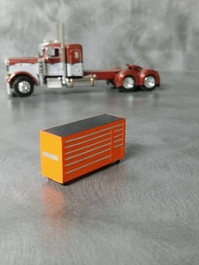 1/64 Custom scratch Farm orange toolbox - Picture 1 of 4