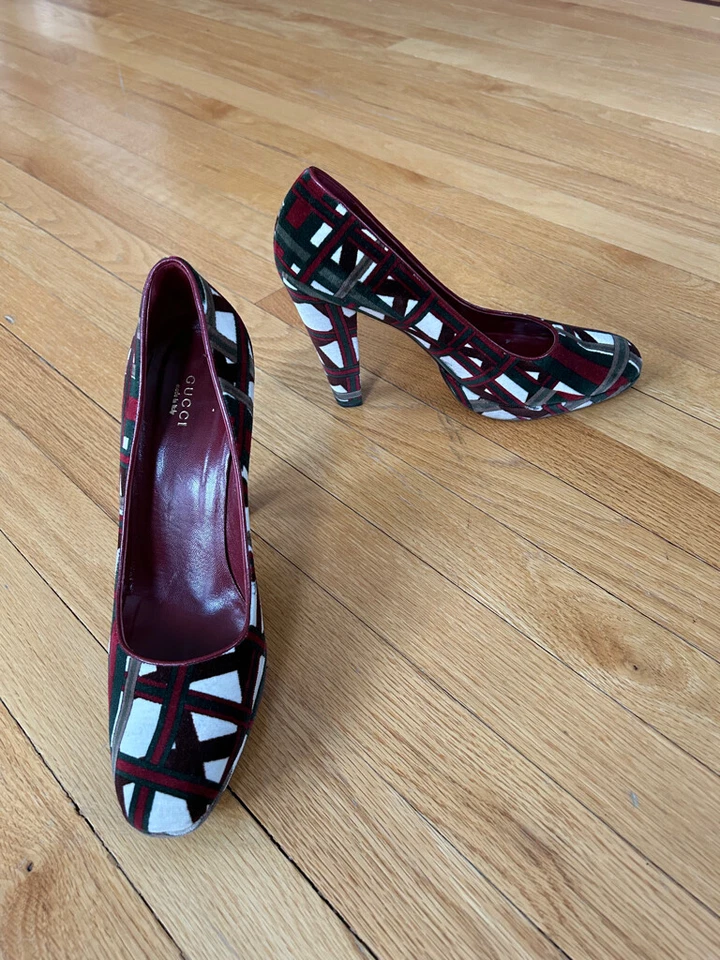 Gucci vintage rare size 41 pumps  - Image 1 of 4