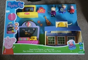 PEPPA PIG SCHOOL PLAYGROUP PLAYSET - Picture 1 of 2